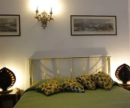 Hotel Gardasee With View